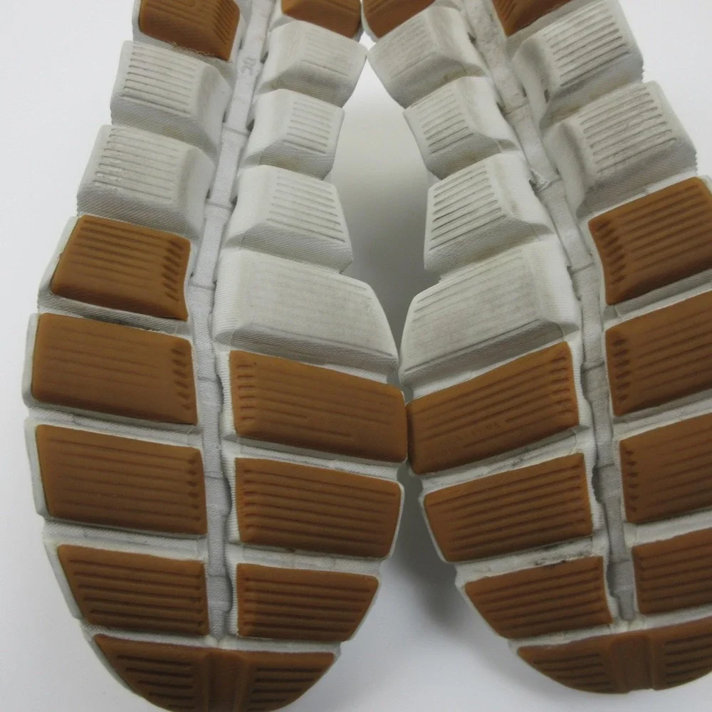 On Cloud Shoes Womens Size 9 White CloudTec Running Sneakers Athletic Cushioned